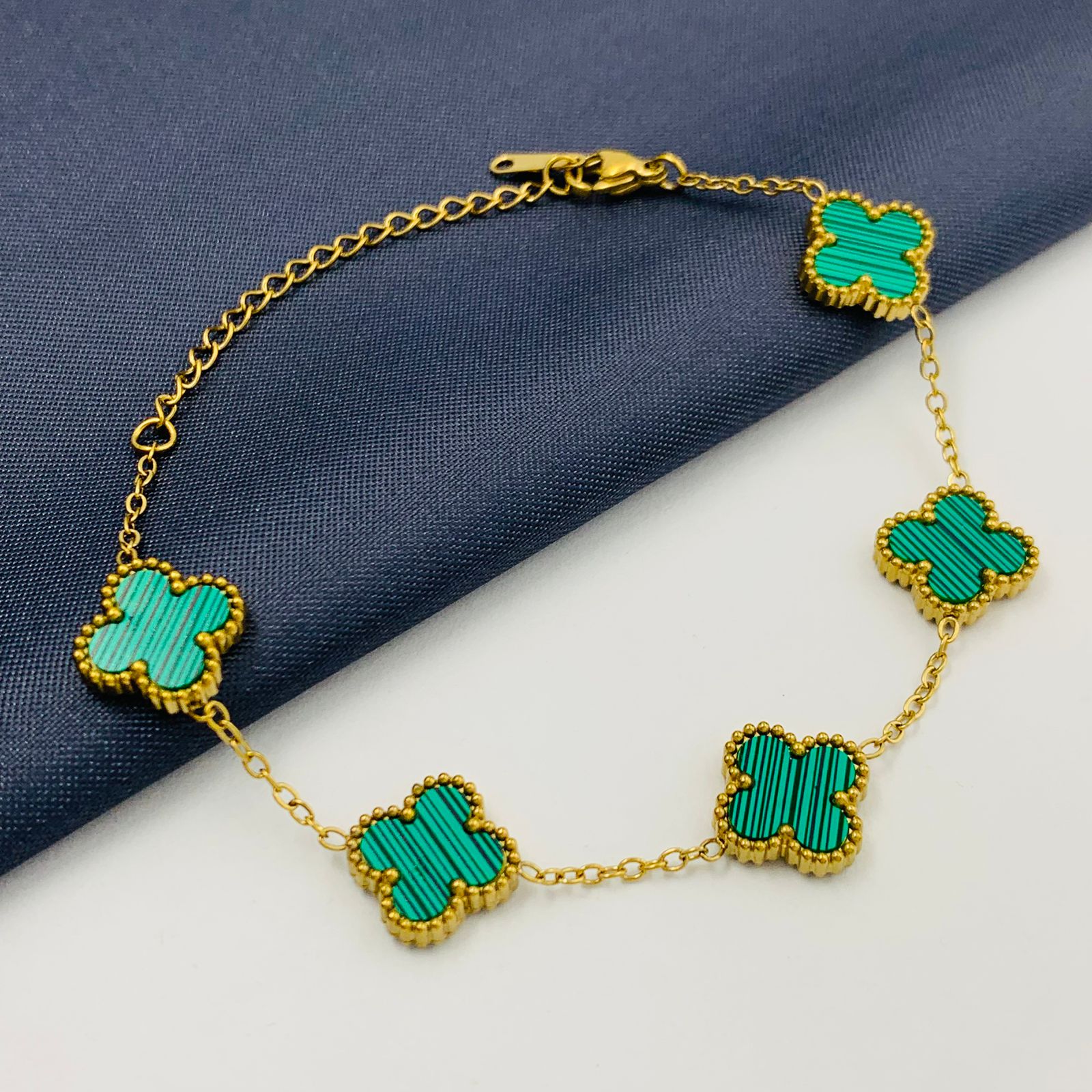 VAN CLEEF EN ACERO VERDE